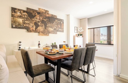Ermesinde Apartamento | Spacious and Stylish Flat with Garage by HostWise
