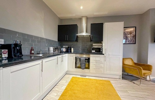 Whitton Apartamento | Spacious and Unique One Bedroom Gem in Twickenham
