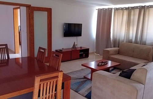 Praia Apartamento | Spacious and welcoming family apartment