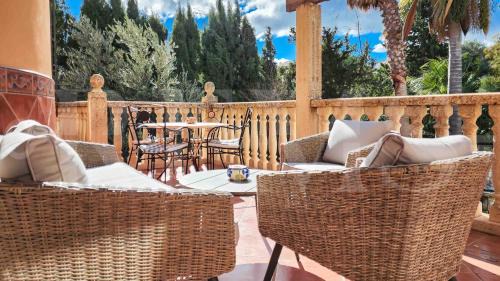 Benalmádena Casa | Spacious Andalusian villa with private pool REMS