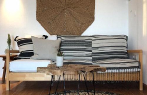 Antiparos Apartamento | Spacious Antiparos Apartment 2 Bedrooms Apartment Malachor Stunning Sea & Garden Views Agios Georgios