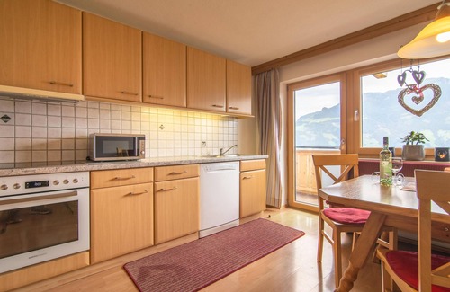 Hippach-Schwendberg Apartamento | Spacious holiday apartment near the ski area