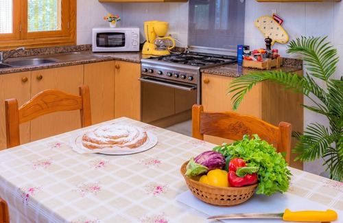 Colonia Sant Jordi Apartamento | Amplio apartamento Tobalu con Wi-Fi, balcón, terraza y jardín