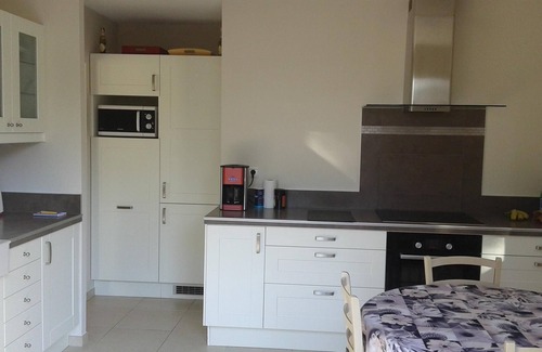 La Faviere Apartamento | Amplio apartamento para 6 personas cómodamente, a 800 metros del puerto y las playas.