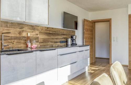 Helfenstein Casa | Spacious apartment with fitness and sauna for 9
