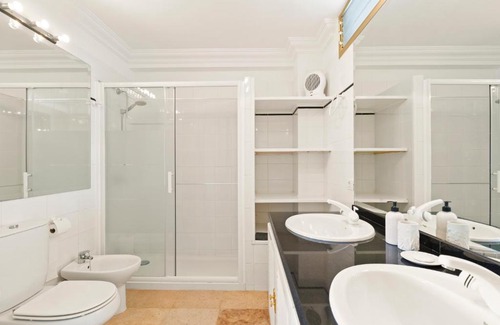 Guía de Isora Apartamento | Spacious apart with large terrace,5 min beach