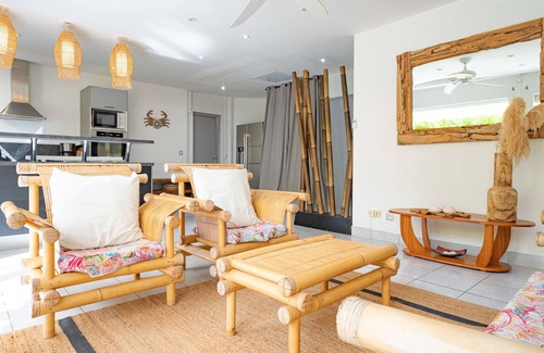 Anse des Rochers Apartamento | Comfortable, spacious apartment in a secure complex with swimming pool