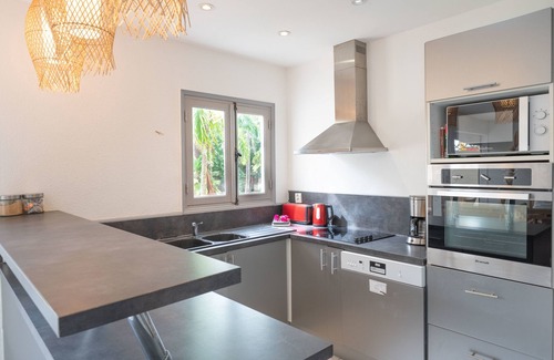 Anse des Rochers Apartamento | Comfortable, spacious apartment in a secure complex with swimming pool