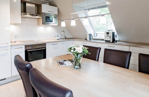 Lubberstorf Apartamento | Spacious Apartment in Lübberstorf with Garden