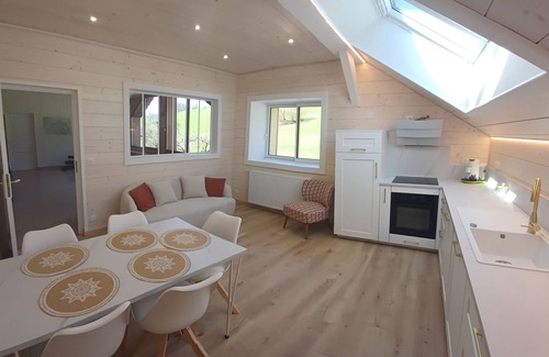 Burdignin Apartamento | Spacious apartment in LA ROCHE AUX FEES with sauna and gym