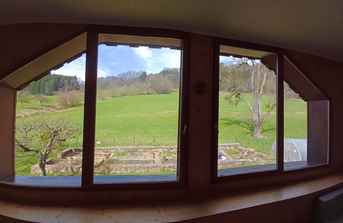 Burdignin Apartamento | Spacious apartment in LA ROCHE AUX FEES with sauna and gym