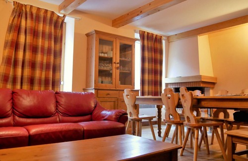 La Grave Apartamento | Spacious apartment in the center of La Grave