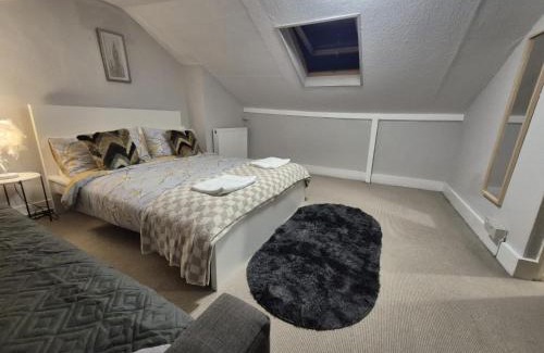Greenwich West Apartamento | Spacious Apartment in London