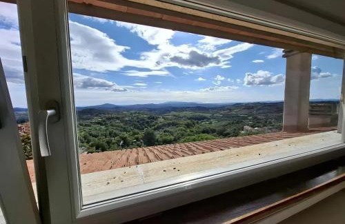 Manciano Apartamento | Spacious apartment in Manciano with view