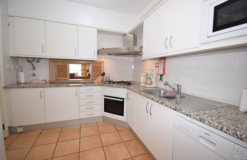 Quarteira Apartamento | Spacious Apartment in Quarteira With Swimming Pool