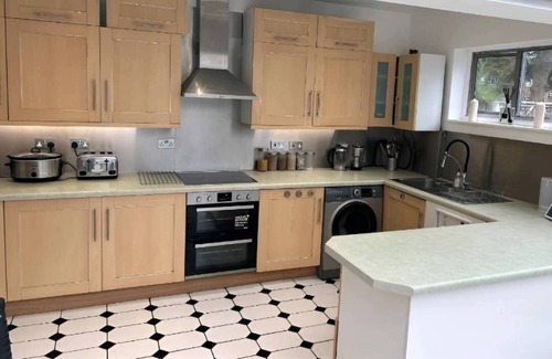 Thornton Apartamento | Spacious Apartment in Thornton Road L