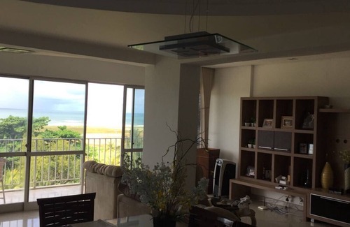 Ilheus Apartamento | Spacious apartment! Noble seafront area!