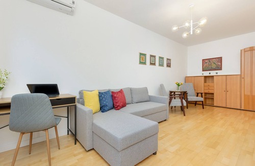 Saska Kepa Apartamento | Spacious Apartment Vistula by Renters