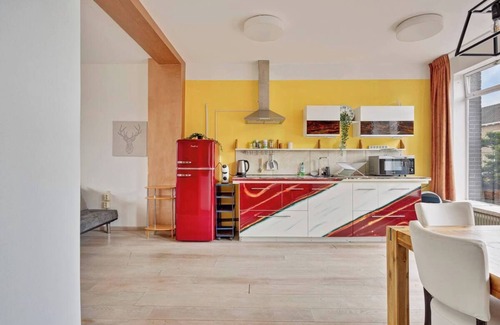 Municipality of Eindhoven Apartamento | Spacious Apartment with Roof Terrace in Eindhoven