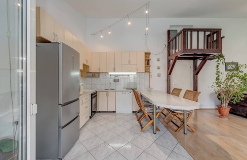 Vranjic Apartamento | Spacious apartment w three balconies and parking