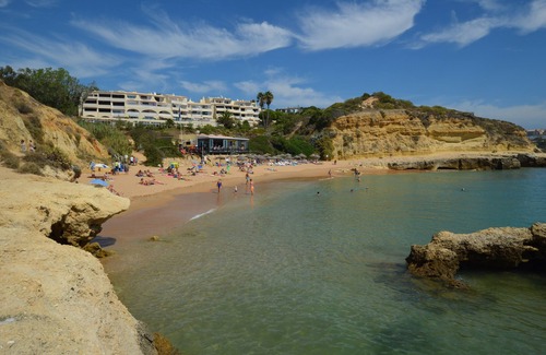 Guia Apartamento | Amplio Apartamento con 2 grandes piscinas con vistas dom Trraces y bien cuidados jardines