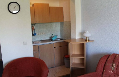 Meschendorf Apartamento | Amplio apartamento con jardín en Rerik