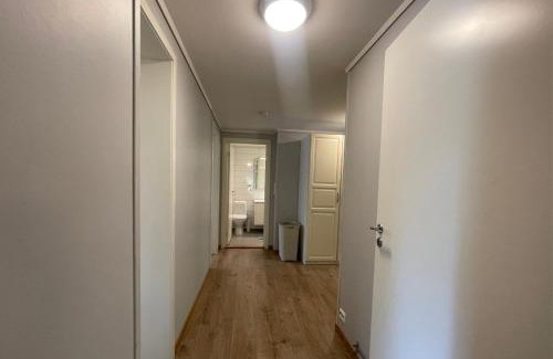Grimstad Apartamento | Spacious apartment with 4 bedrooms