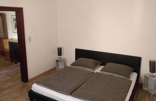 Unterdobling Condominio | Spacious Apartment With Pool & Gym