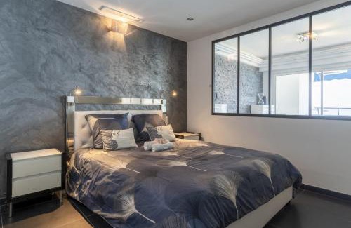 Juan-les-Pins Apartamento | Spacious apartment with sea view in Antibes
