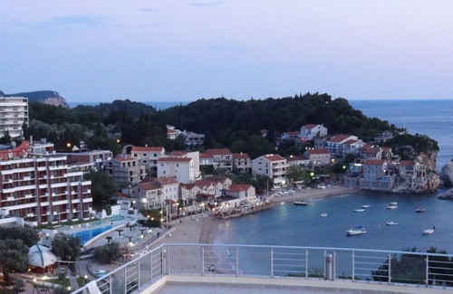 Przno Apartamento | Amplio apartamento con vistas al mar y a la montaña
