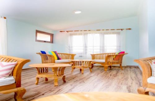 Mahe Island Apartamento | Spacious apartment with sea view, Au Cap, 124 m²