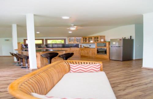 Mahe Island Apartamento | Spacious apartment with sea view, Au Cap, 124 m²