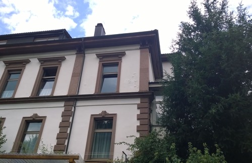 Zell im Wiesental Apartamento | Wohung moderno, espacioso y confortable en Villa con buenas conexiones de transporte