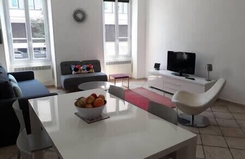 Cimiez Apartamento | Spacious Appartment Wifi Next To The Port