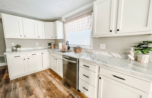 Appleton Casa | Spacious Appleton Hideaway - Lambeau, EAA, downtown!
