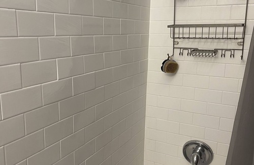 Westlake Casa | Spacious Apt In DTLA Perfect for Walking Tourists!