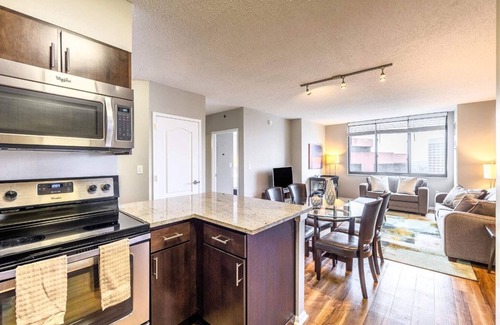 White Plains Apartamento | Spacious Apt with Gym-BSC-219J