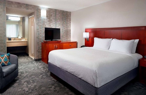Home Park Hotel | Spacious Atlanta Stay | Free WiFi + Fitness Center Access | 2 Units