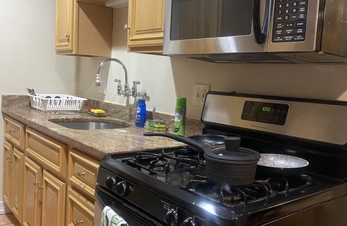 Federal Hill Casa | 🌟Spacious + Backyard🌟50ft to Atwells & Downtown!🍝🎇
