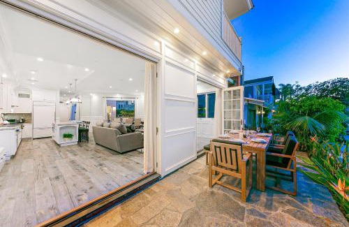 Balboa Island Casa | Spacious Balboa Beauty