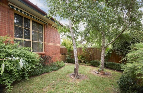 Balwyn Villa | Spacious Balwyn Villa in Great Location