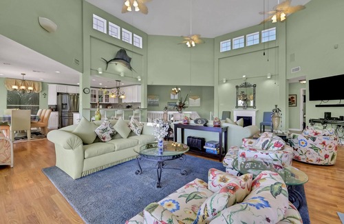 Indian Beach Casa | Spacious beach home with full kitchen, washer/dryer, big balcony & great views