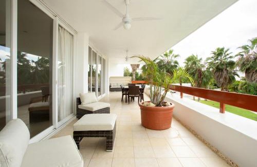 Costa Maya Apartamento | Spacious Beachfront Condo at Reef Cozumel