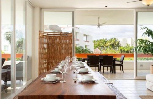 Costa Maya Apartamento | Spacious Beachfront Condo at Reef Cozumel