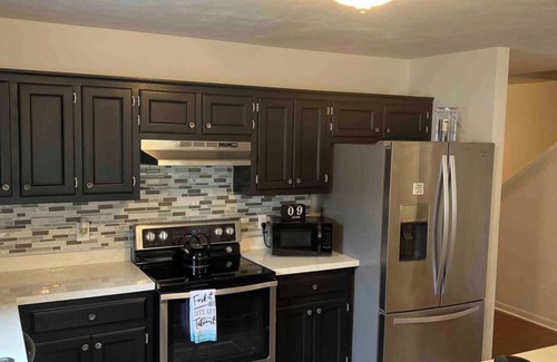 Bayview Casa | Spacious Beachfront Home- Promo Deal on longer stays!