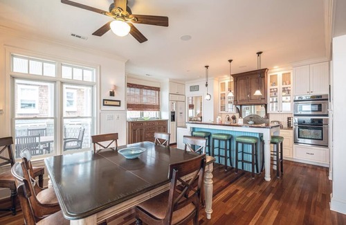 Admiral Estates Casa | Spacious Beachfront Unit w/ Shared Pool