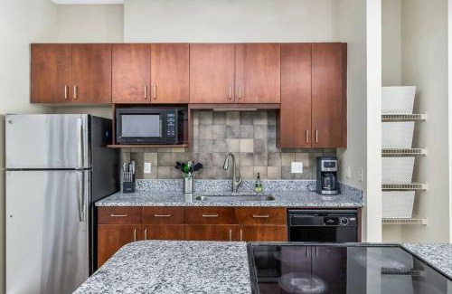 Inman Park Apartamento | Spacious Beltline loft in Inman Park- Pool gym