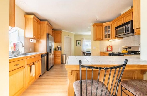 Belmont Shore Casa | Spacious,best location,walk to beach, shops & dine