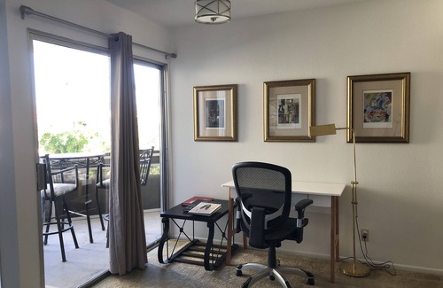 Deepwell Estates Condominio | Spacious Biltmore condo with private balcony