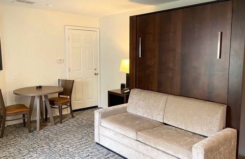 Table Rock Complejo | Amplio alojamiento en Branson Condo con acceso a las 7 piscinas cubiertas y al aire libre